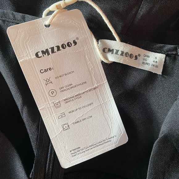 Black Sleeveless Cocktail Wedding Guest Dress with Slit Size Small - Picture 4 of 4